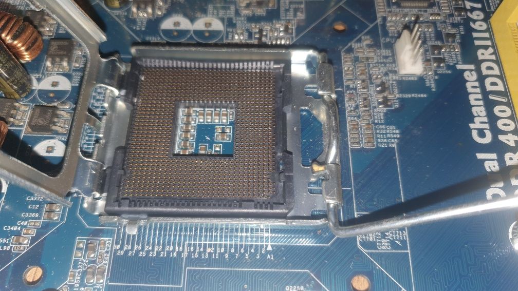 Płyta ASROCK 4CoreDual-VSTA AGP 8X PCI-EXPRESS Lga775 Quad Core CPU