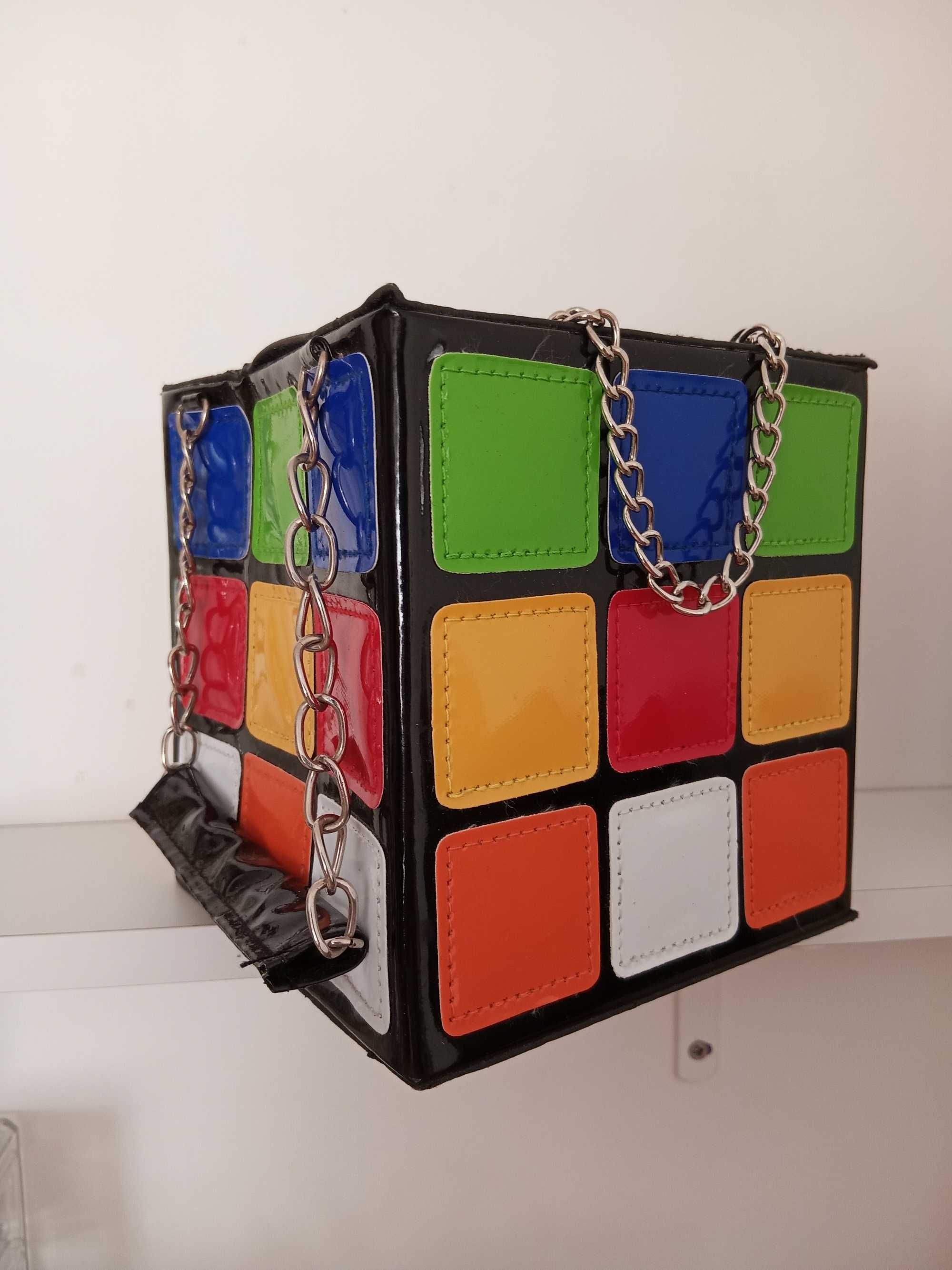 Mala Formato Cubo Rubik 15cm