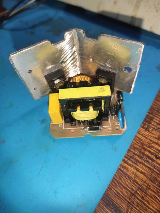 Преобразователь 12-220 v