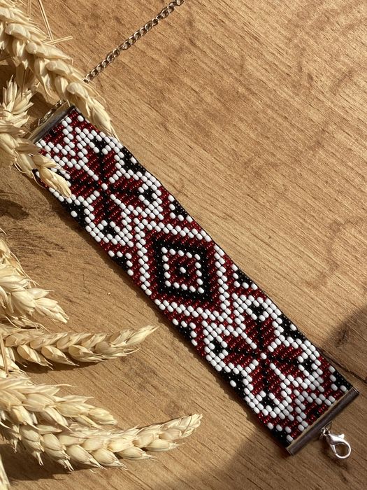 Браслет із чеського бісеру