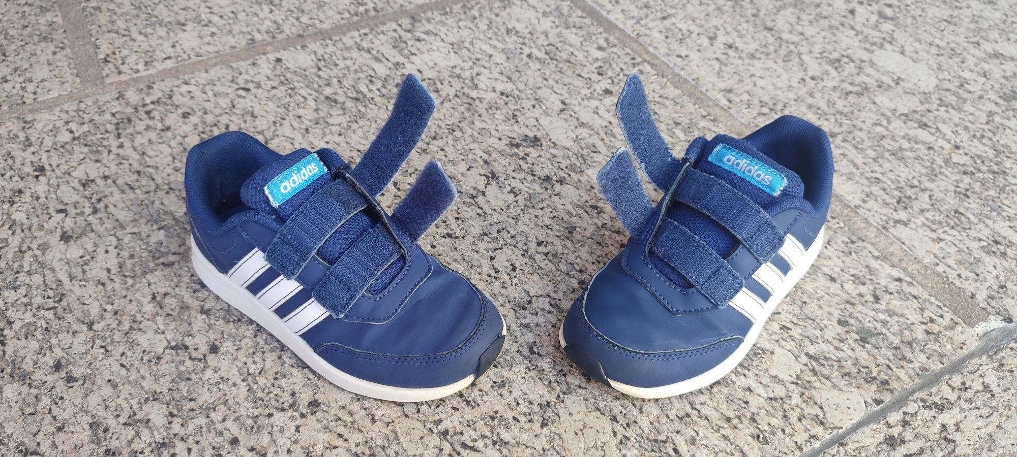 Sapatilhas Adidas n*28