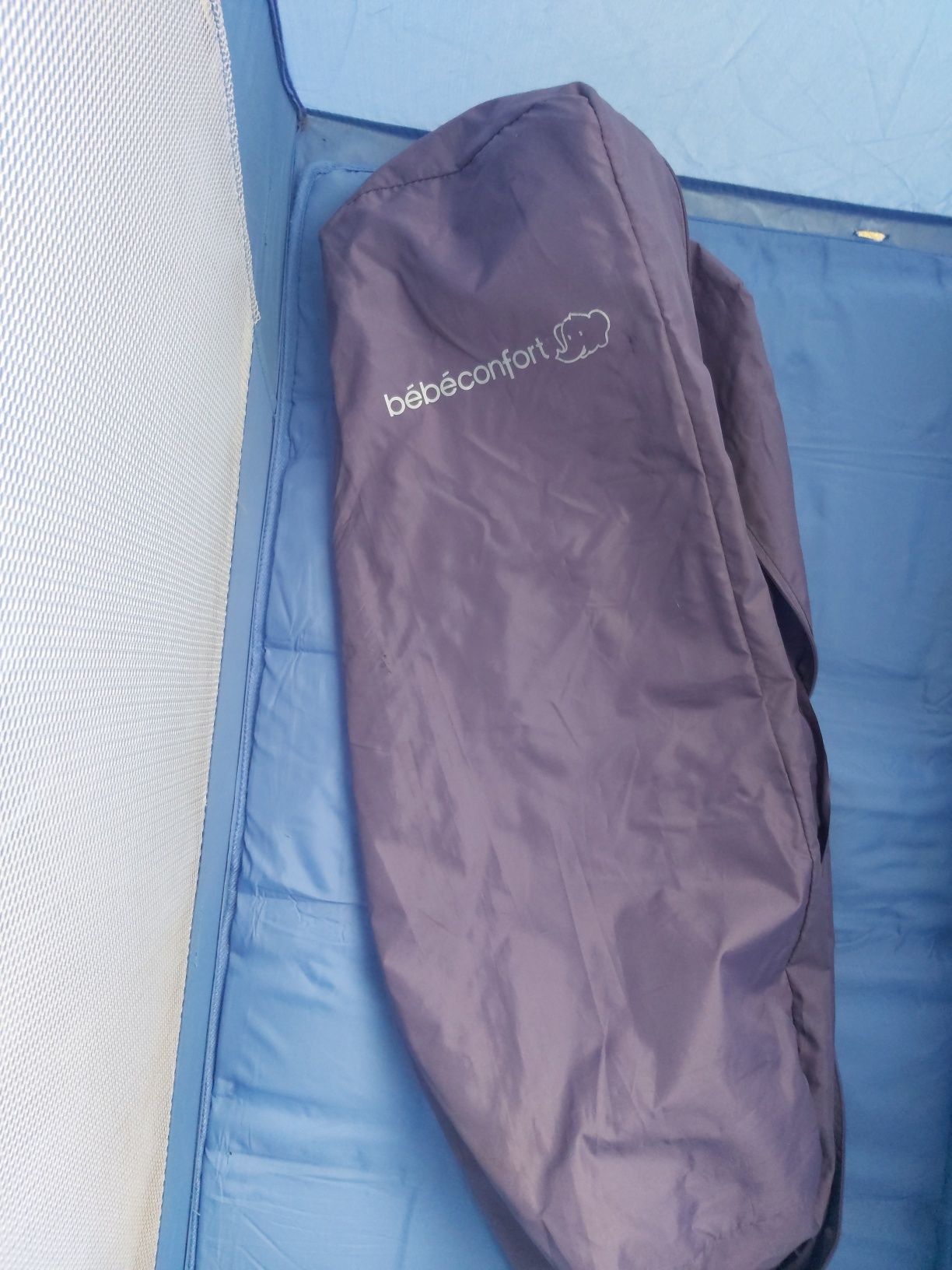 Cama de viagem/parque da bebeconfort