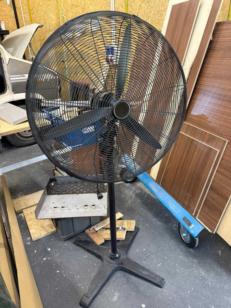 Nowy duży wentylator stojący Blyss 60cm 123W