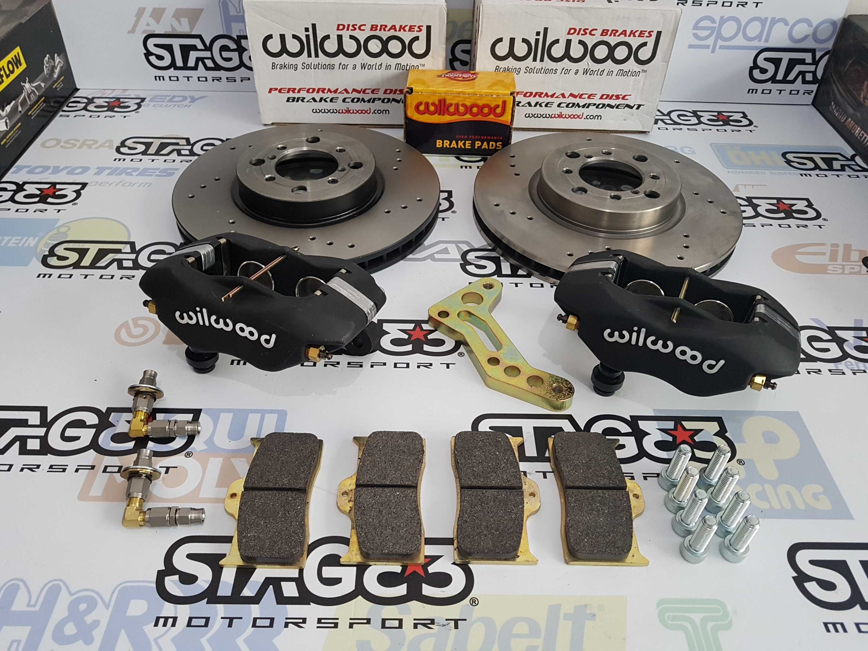 Kit Travagem Wilwood AP EBC Toyota AE86 BMW E30 Nissan S14 GT86