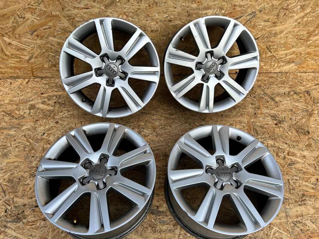 Audi A4 B8 Felgi Aluminiowe 17/7,5Jx17H2 Et45 Komplet Oryginał