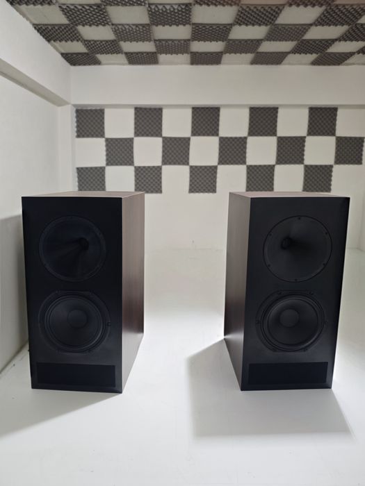 Colunas Crystal Sound Reality B8