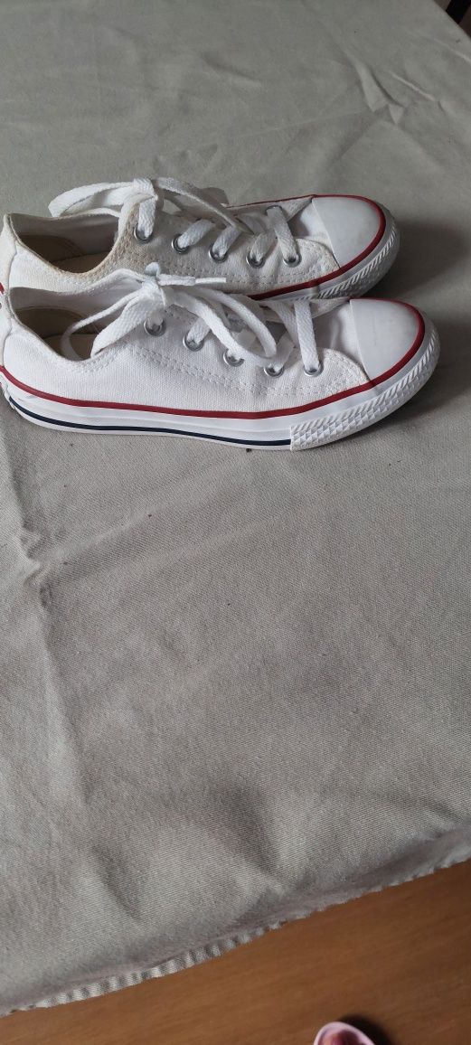 Trampki Converse nowe rozmiar 31.5 okazja.