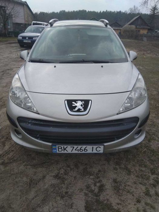 Продам пежо 207 бензин 2009р запчастини на пежо сітроен берлінго 2010р