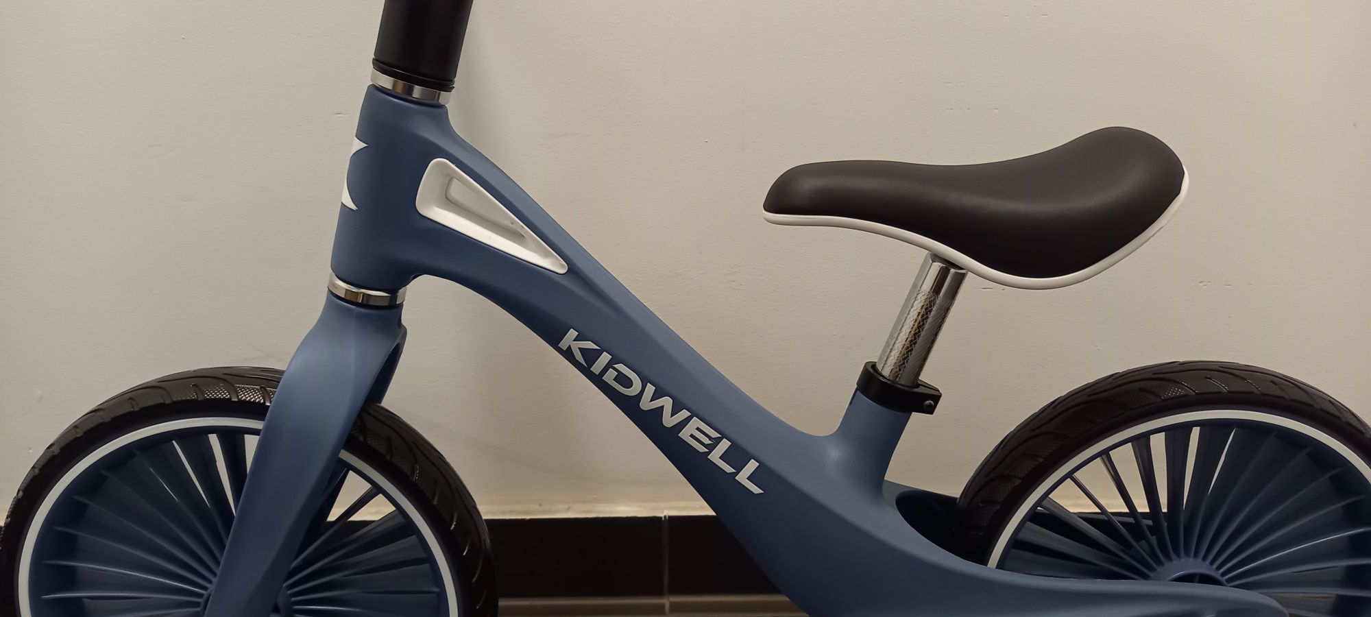 ~20% Nowy LEKKI solidny rowerek biegowy jeździk dziecięcy KIDWELL NIX
