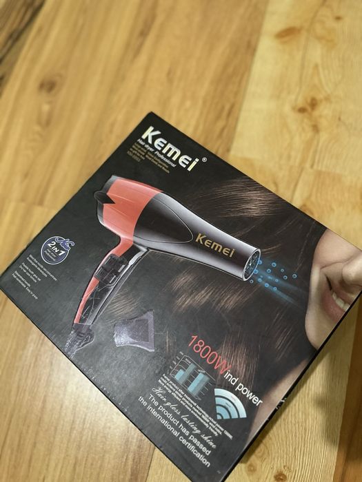 Фен Kemei 2 в 1 1800W