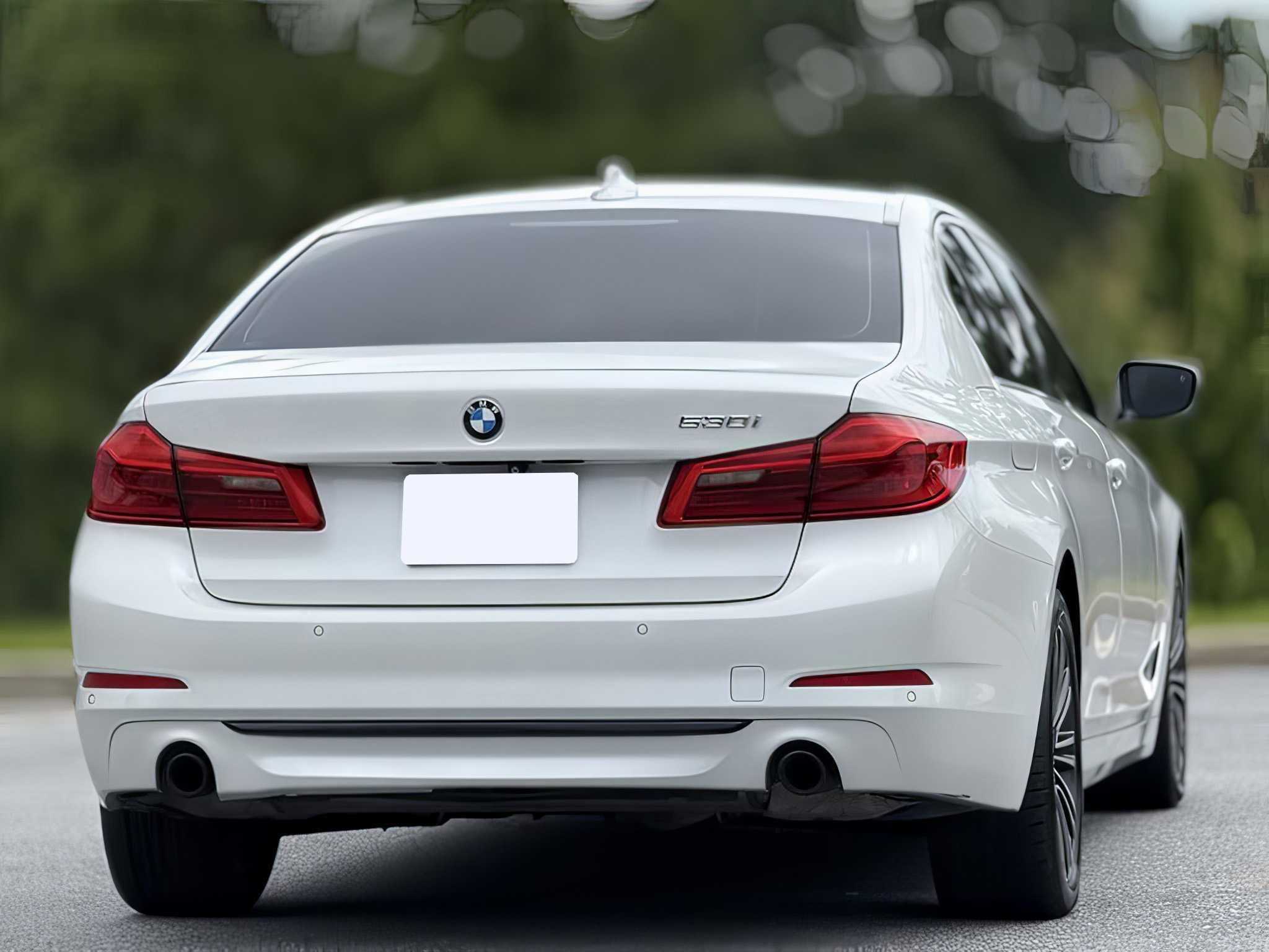 2019 BMW 5 Series 530i