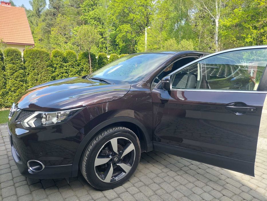 Nissan Qashqai n connect 2016 1.2 benzyna