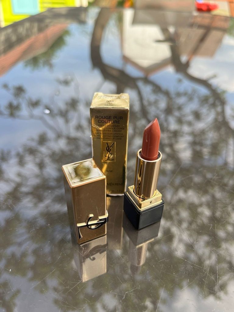 Nowa szminka YSL Rouge PUR Couture NM Muse