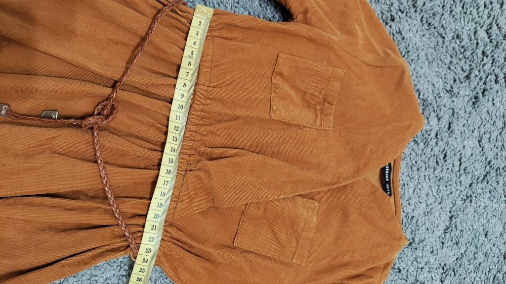 Sukienka dla dziewczynki r.122 Reserved