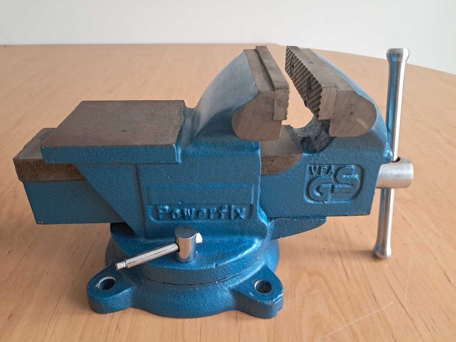 Torno Bancada com Base Giratória