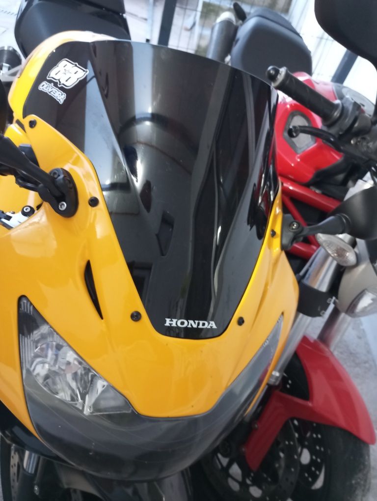 Honda Fireblaide 929rr de 2000 yoda restaurada