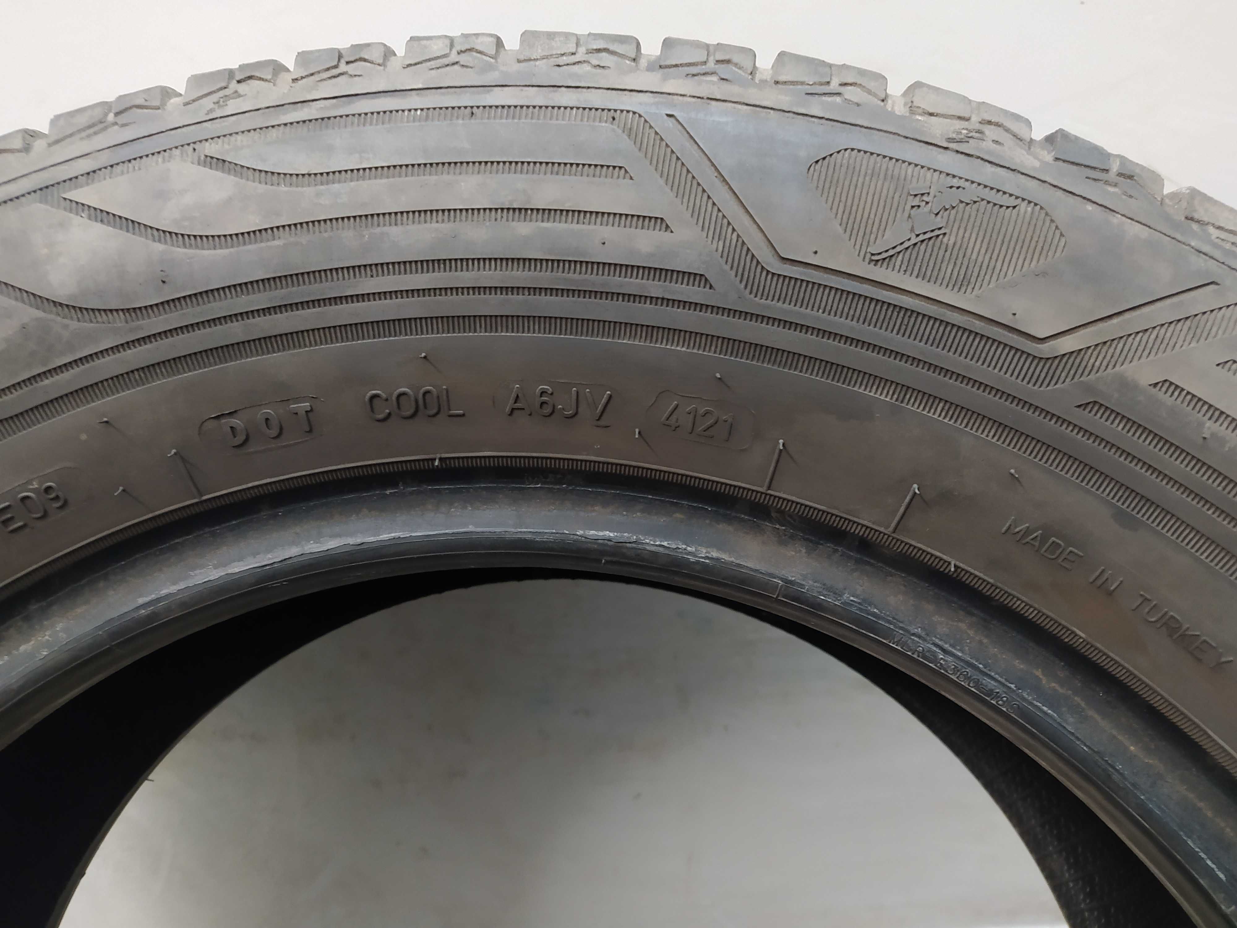 1x215/65R16C Goodyear Vector 4Seasons Cargo, 2021 rok, 109/107T