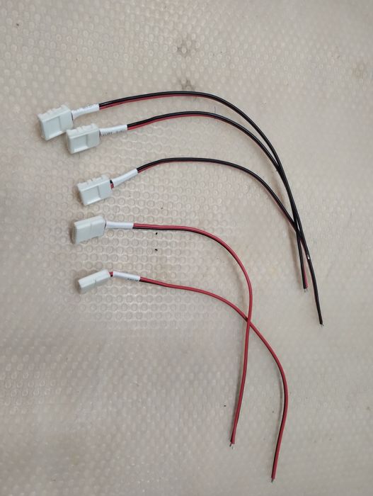 Світлодіодна стрічка та трасформатор струму до неї