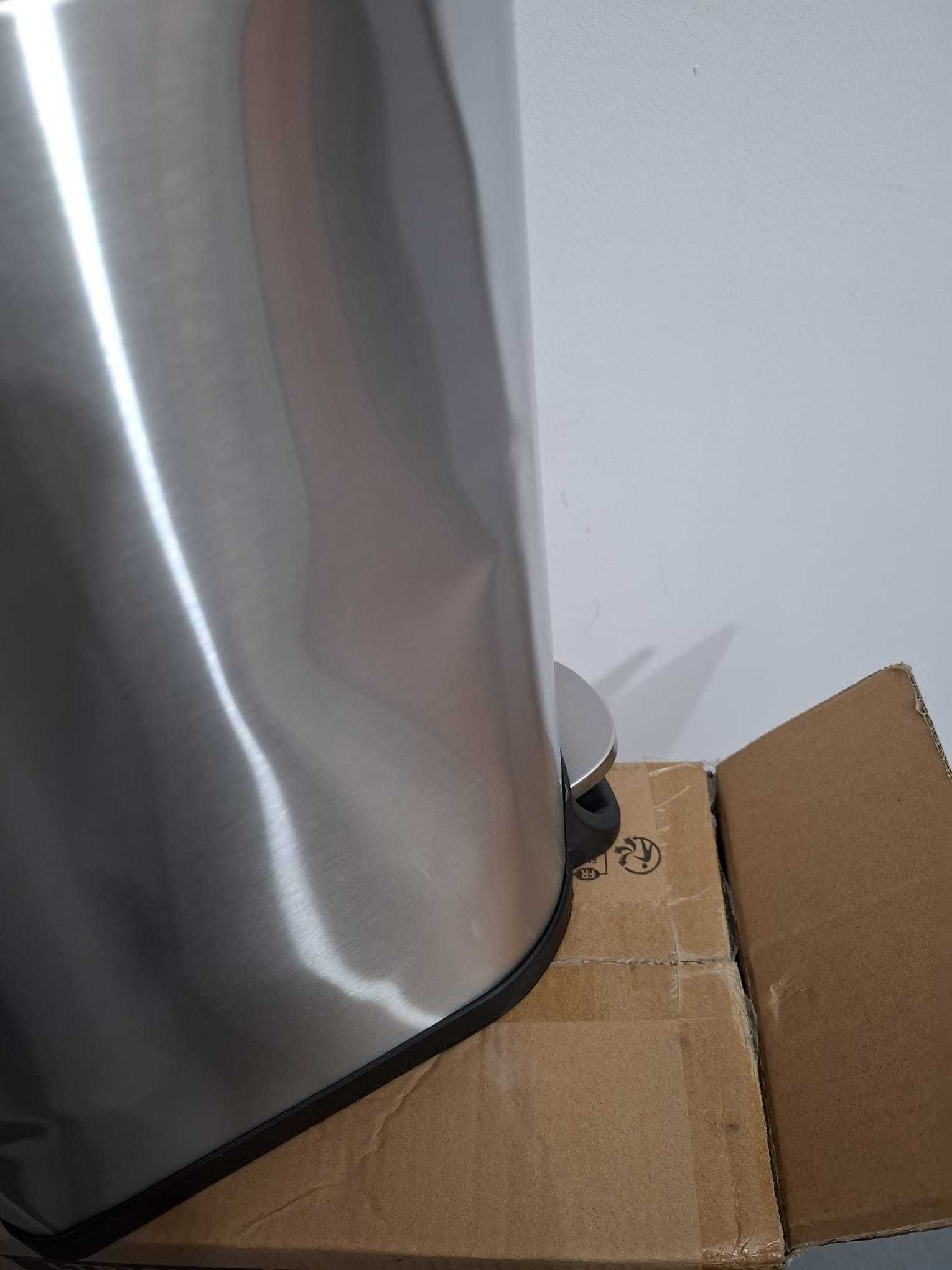 SONGMICS Metalowy kosz na śmieci 10 l, kompaktowy,  nowy uszkodzony