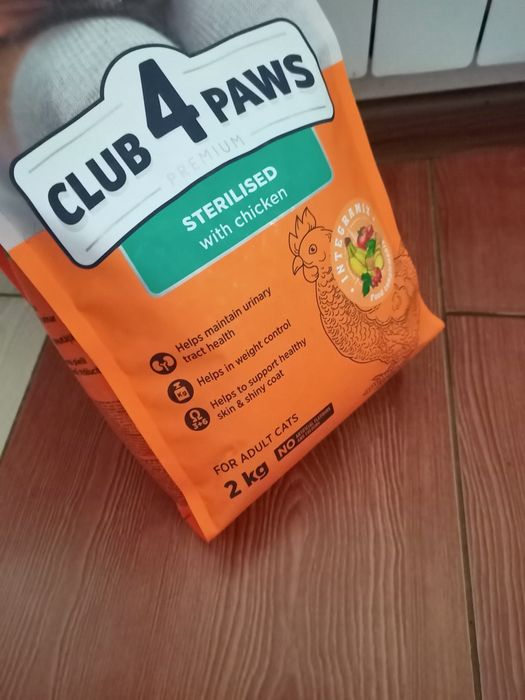 Сухой корм клуб 4 лапи 2кг
