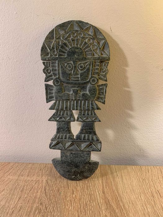 kamienna replika amulet Tumi, używany przez Inków Peru