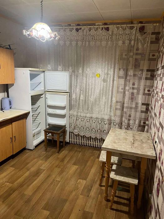 Сдам 3-х комнат.квартиру на 2-ом эт.в Краматорске в центр.части города