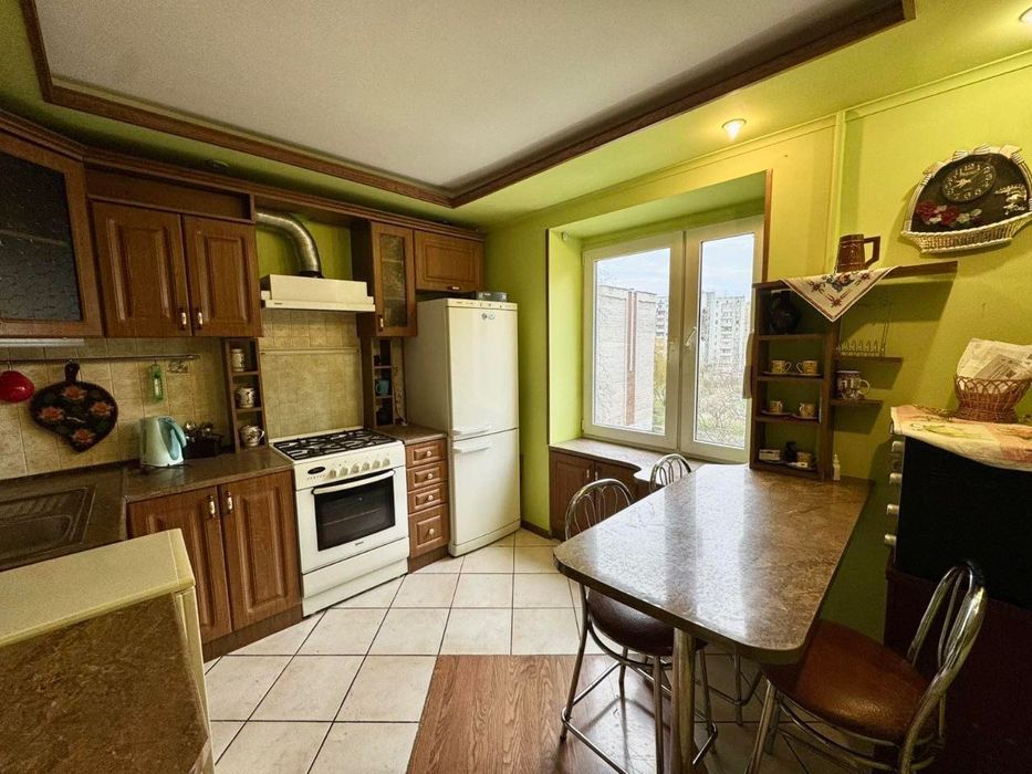 Оренда 2 кім.кВ. Вул. Коломийська