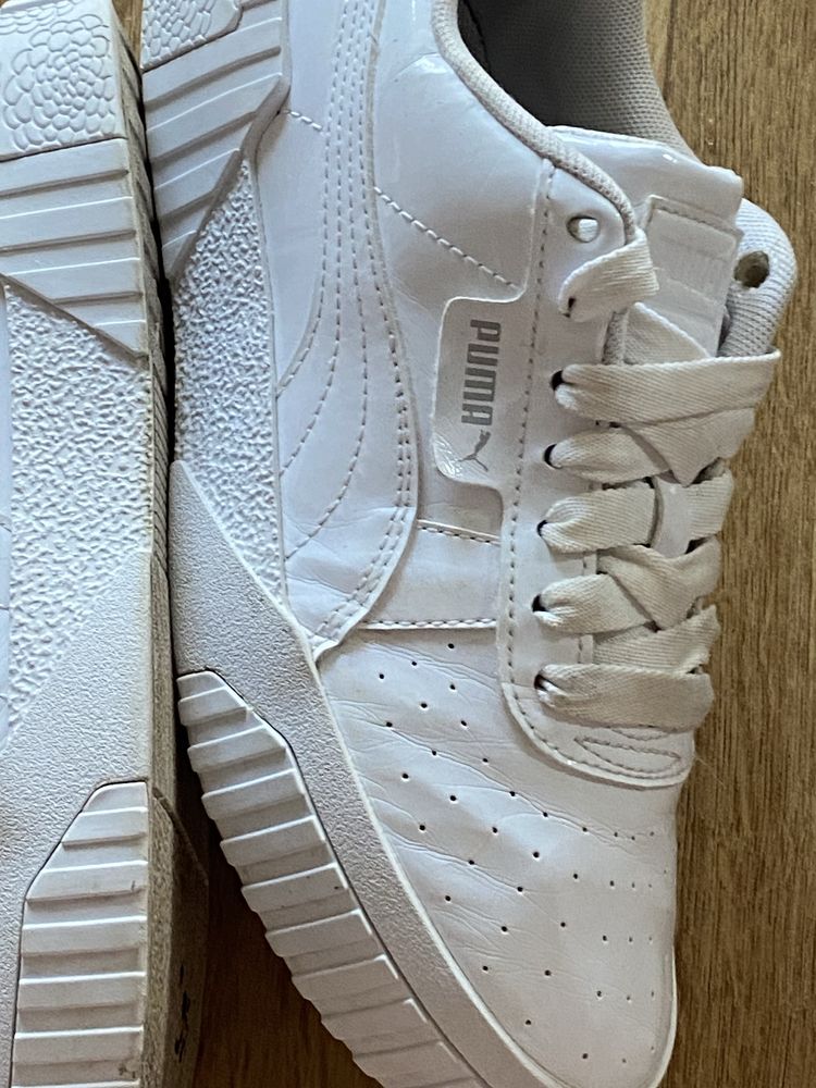 Puma 35,5 lakierowane białe adidasy
