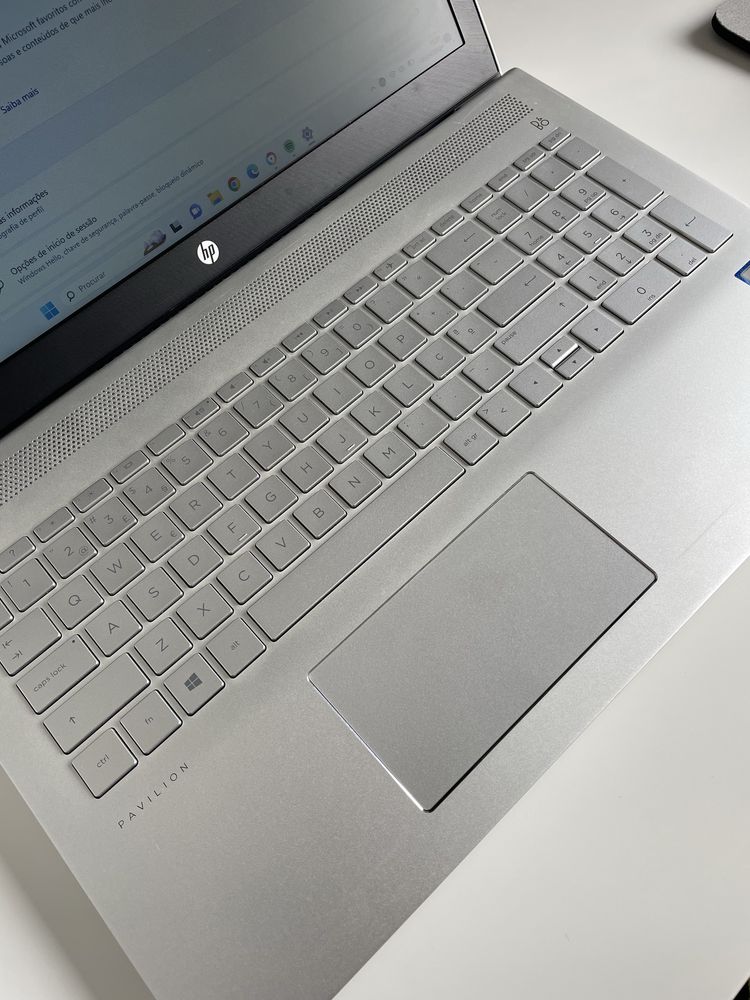 Portátil HP Pavilion 15-cc5xx