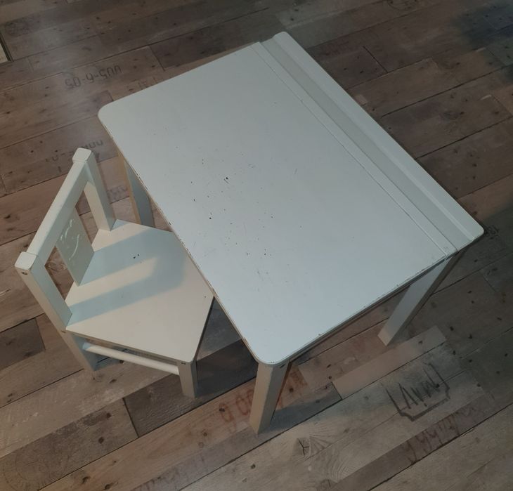 Biurko dziecięce 60x45 SUNDVIK krzesełko KRITTER