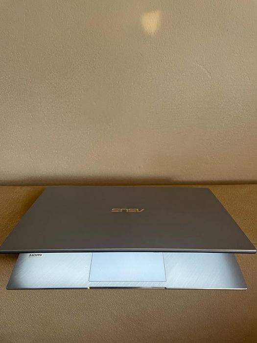 Ultralekki laptopi Asus Zenbook 14