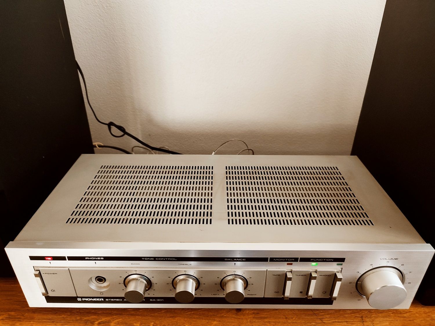 WYPRZEDAŻ! Kultowy wzmacniacz Pioneer SA 301