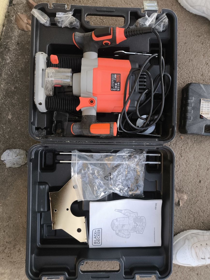 Tupia blackandecker