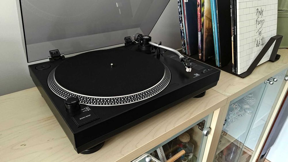 Gramofon DUAL DT250