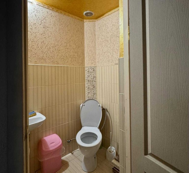 Продається комерційне приміщення