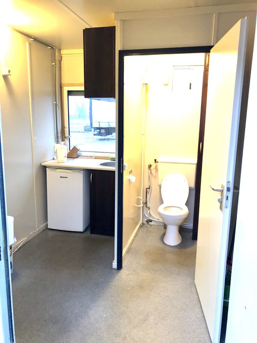 Hala - magazyn - wynajem 1140m2 / 700m2