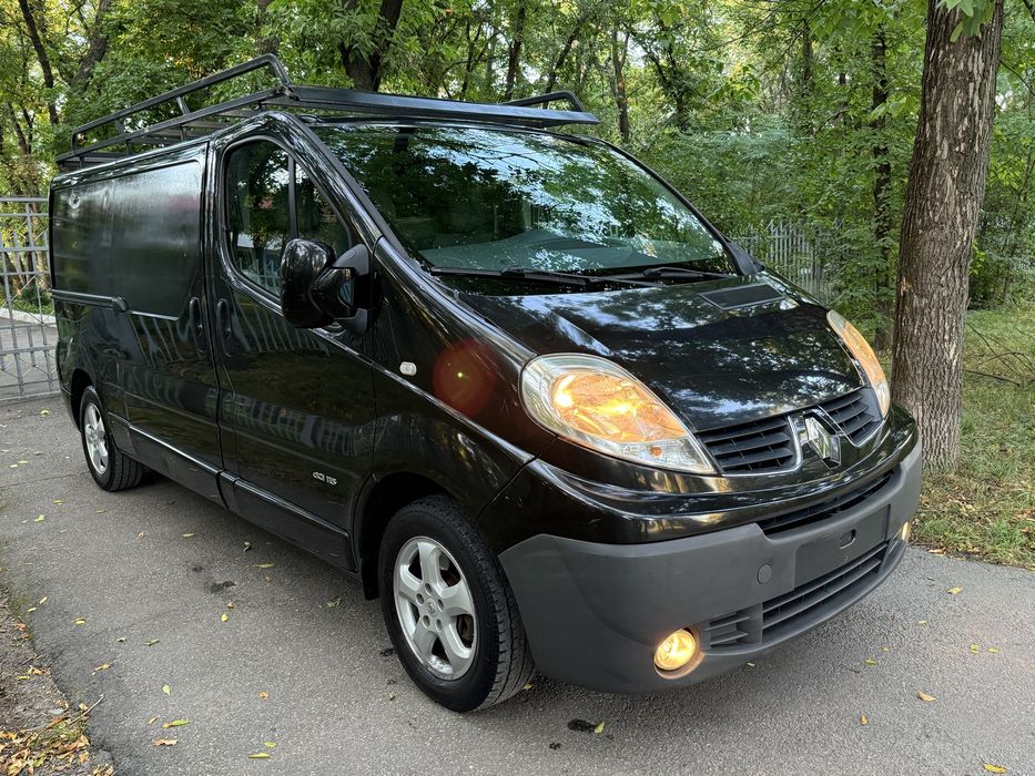 Продам Renault Trafic 2.0 D 2011