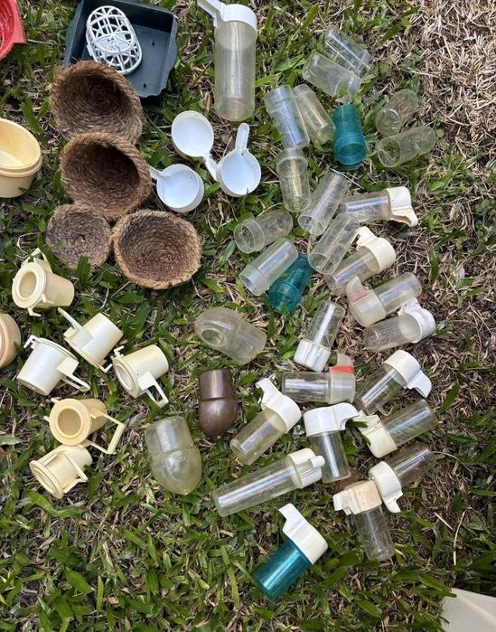 Comedouros, Ninhos, Poleiros e Bebedouros