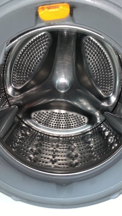 Пральна машина LG з Німеччини