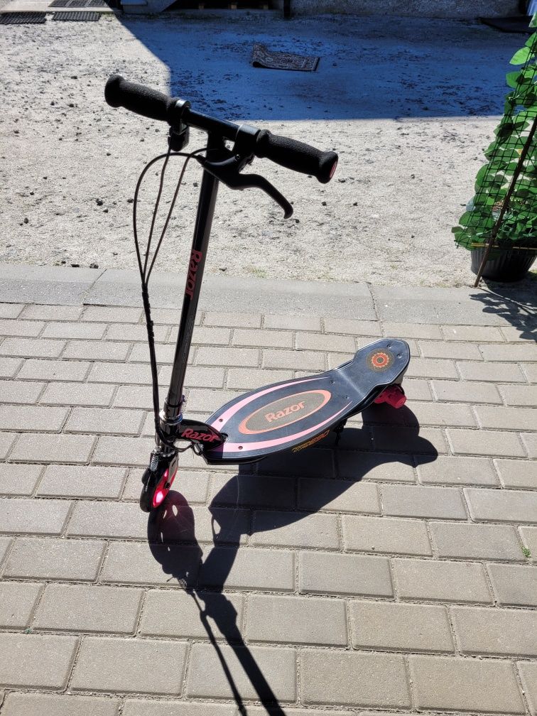 Hulajnoga elektryczna Razor E-90