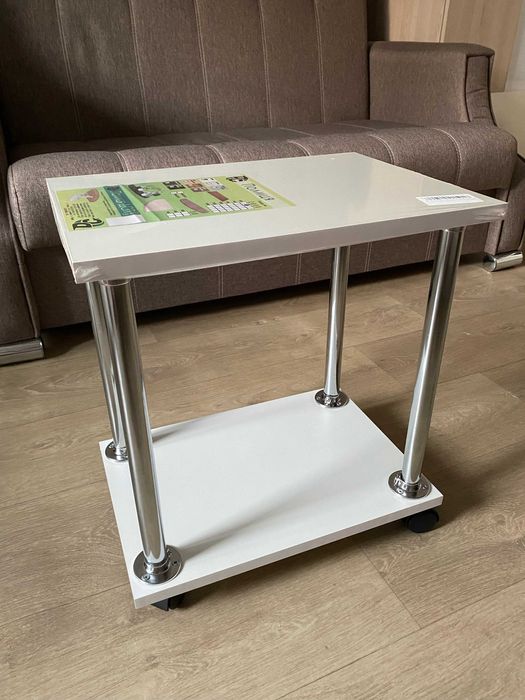 Продам НОВУЮ Полочку на колесах