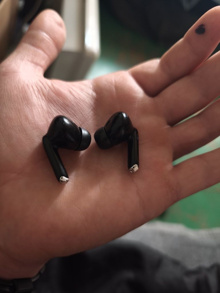 Продам наушники Bluetooth