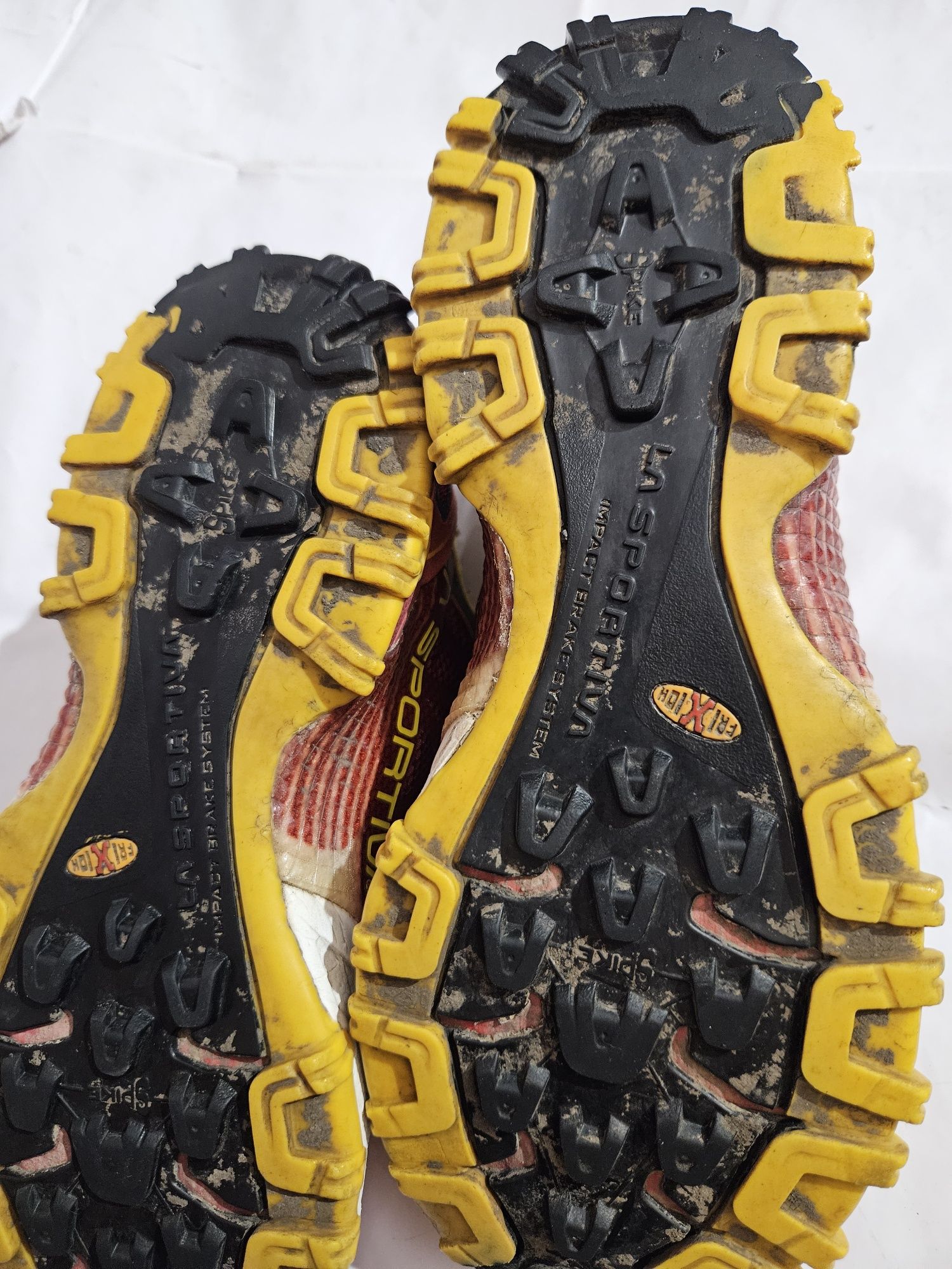 La Sportiva Bushido трекінгові кросівки 38р