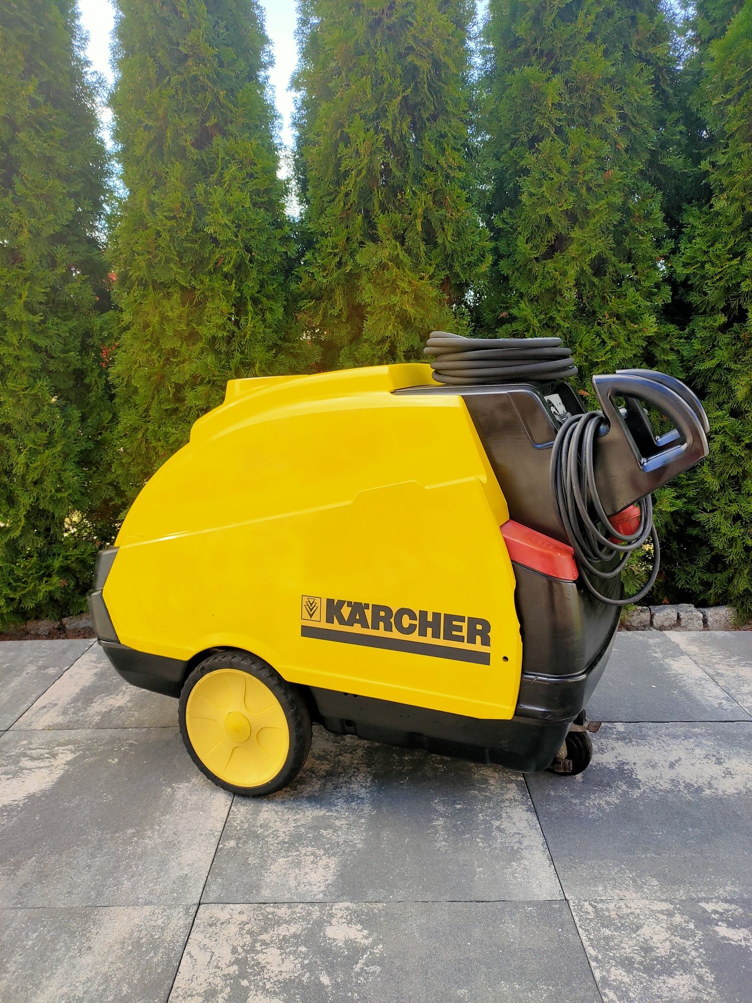 Myjka ciśnieniowa gorącowodna KARCHER HDS 895 M eco