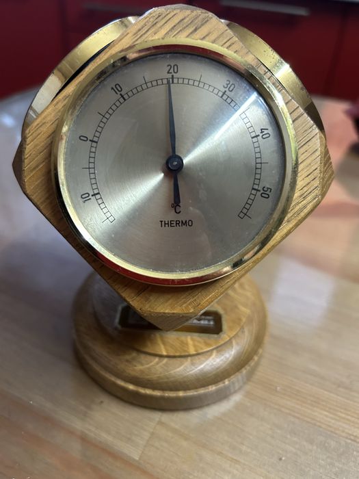 Настільна метеостанція TFA дуб