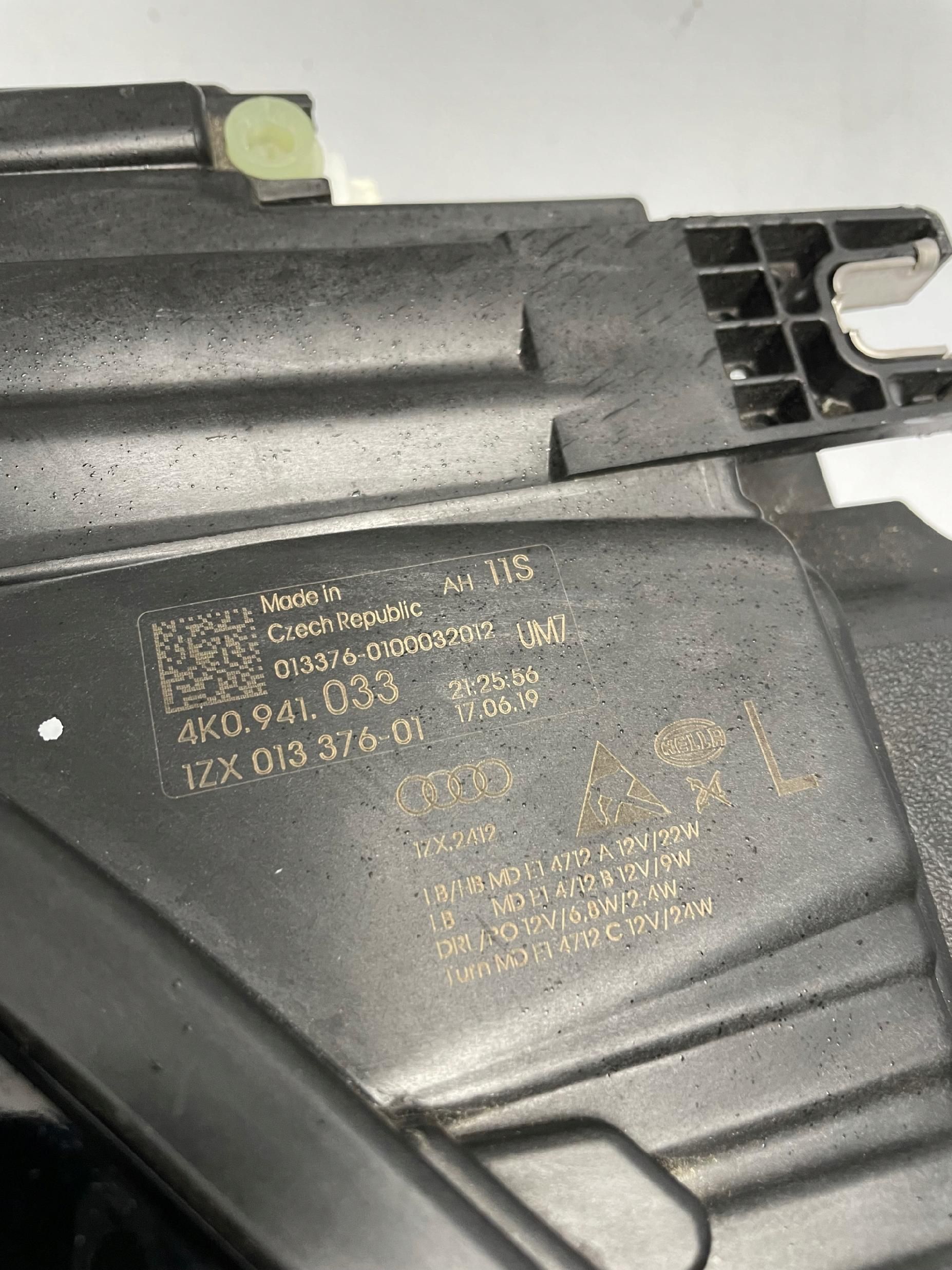 AUDI A6 C8 4K full led lampa przednia lewa