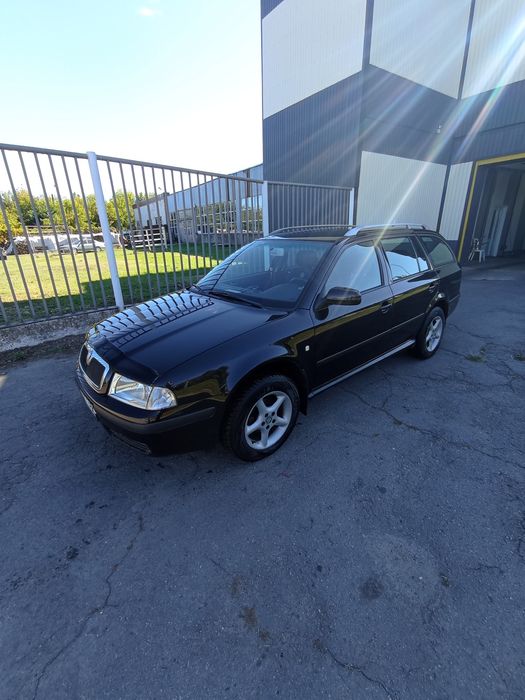 Skoda octavia tour universal