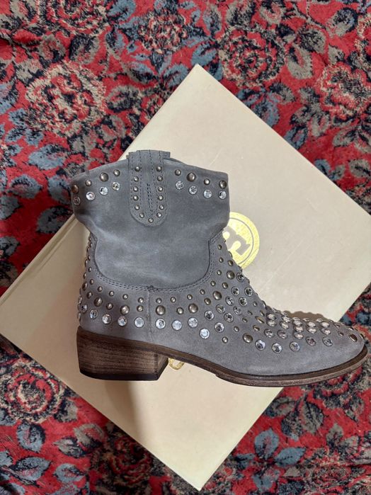 Черевики, натуральна замша, Италія, ручна робота. Розмір 39 Брендові.