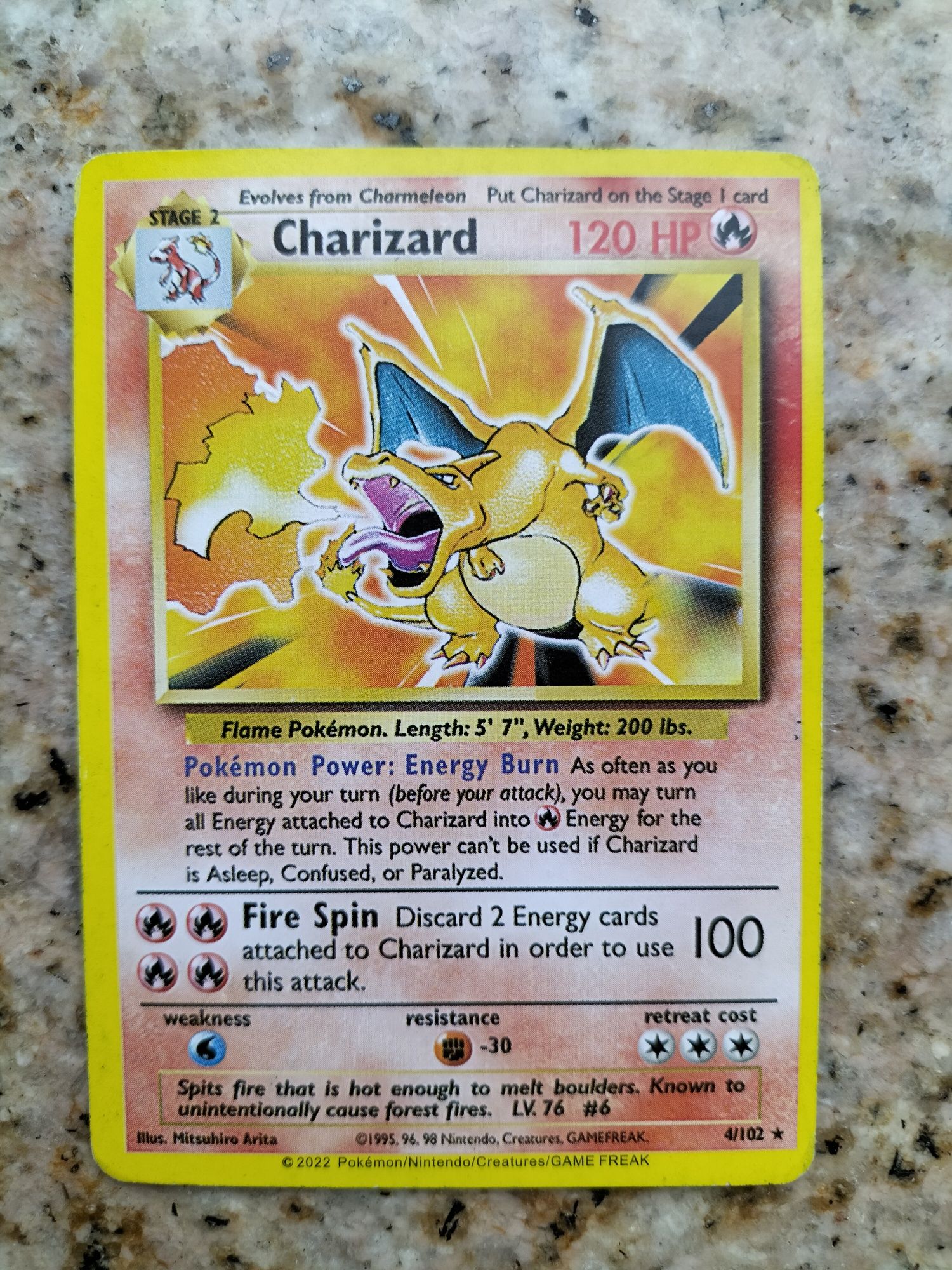 Karta pokemon Charizard gratis