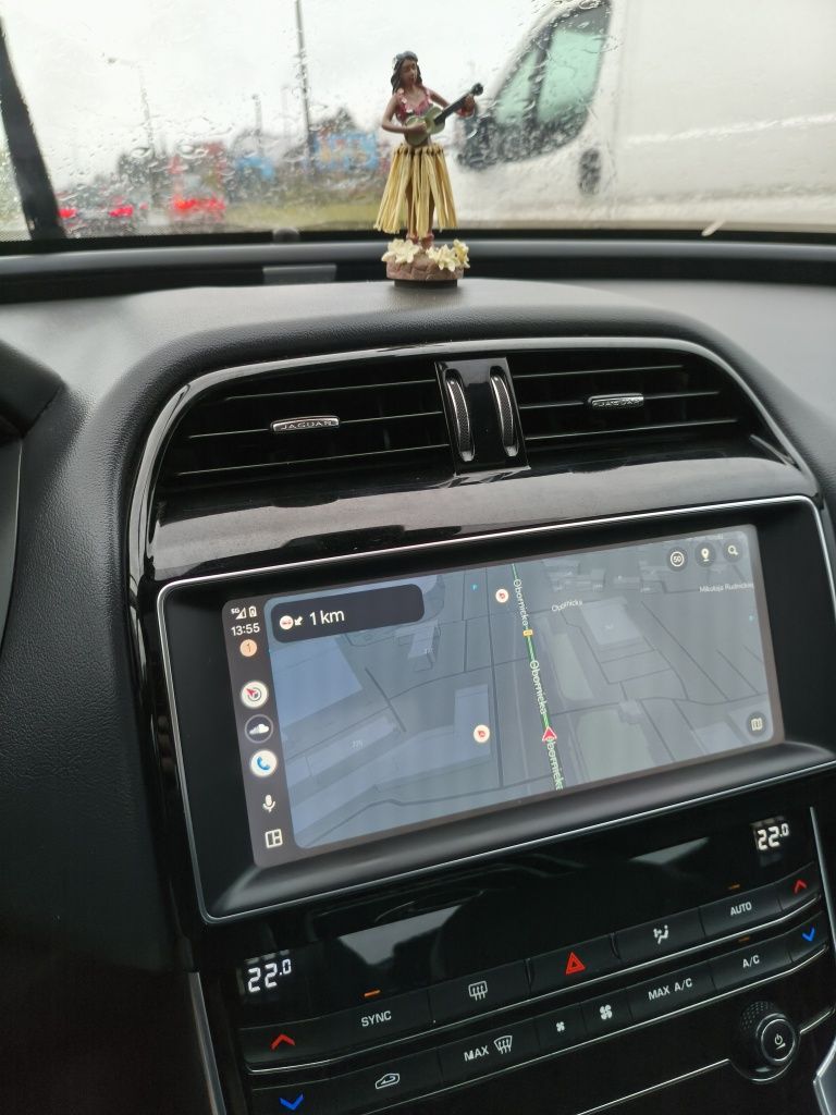 Jaguar Xe ,2.0 250koni, automat ,2019